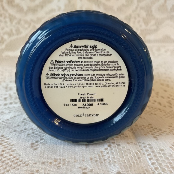FRESH DENIM Gold Canyon Scented Candle 5 oz / 142 g NWOT Discontinued - Picture 9 of 13